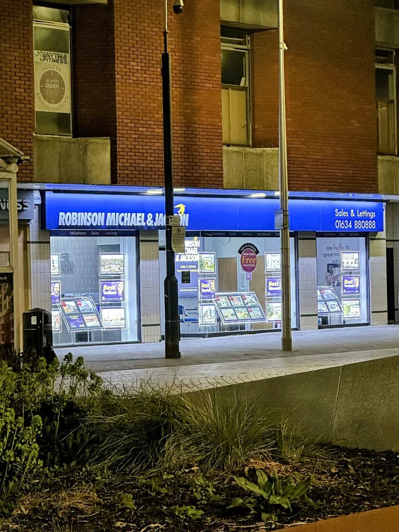 Boot, Brolly, and Bother: What Tenants Accidentally Tell You at a Brighton Viewing